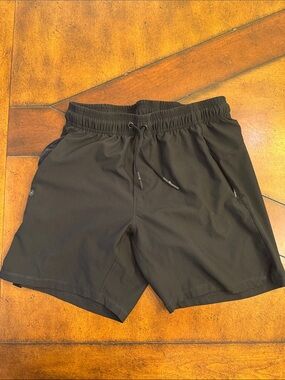 Men's Black Athletic Drawstring Shorts with Zip Pockets